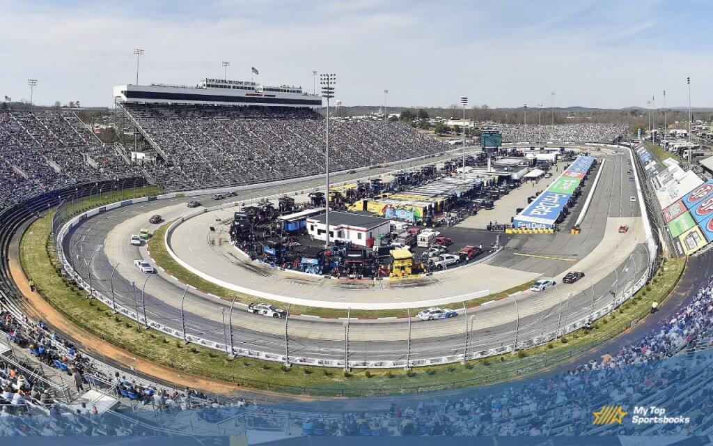 manrtinsville nascar race track